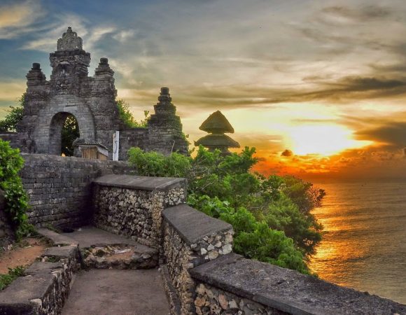 Romantic Uluwatu Sunset Tour