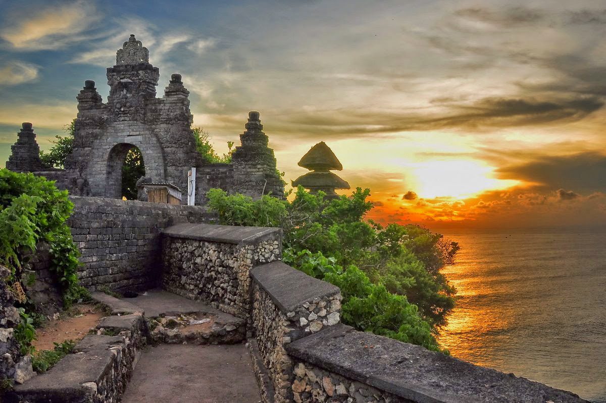 Romantic Uluwatu Sunset Tour